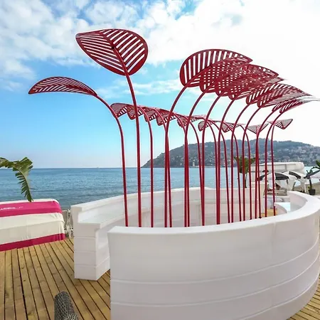 Ξενοδοχείο Anjeliq House 3*
